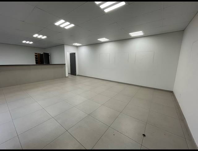 216M² OFFICE TO LET IN ROSEBANK